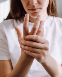 Do You Have Hand Pain? Here’s What You Should Do